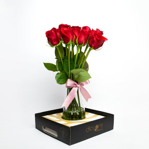 Regalo de rosas, 12 rosas rojas en jarrón con caja